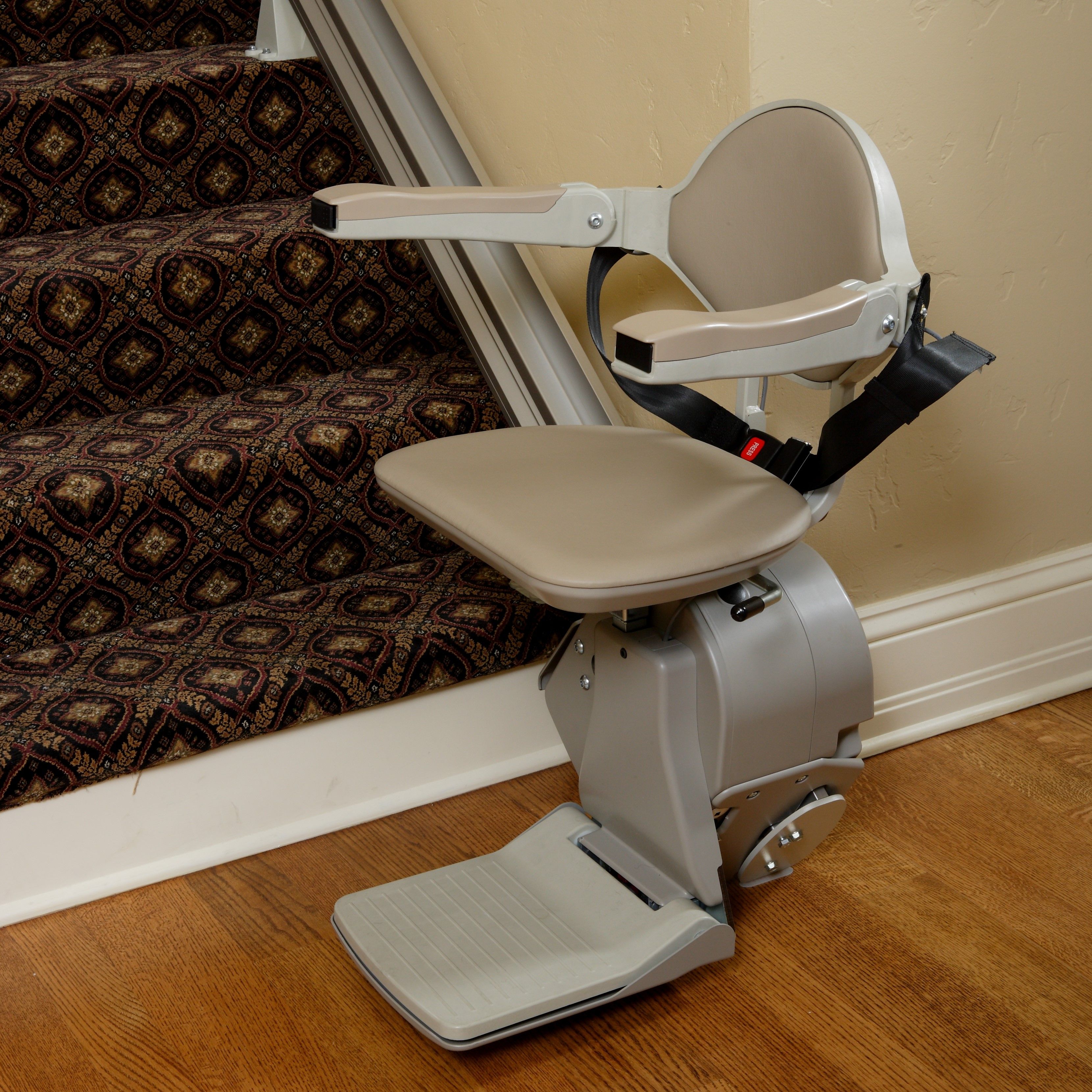 stairlift San Diego ca indoor home residential straight rail chairlift for elderly